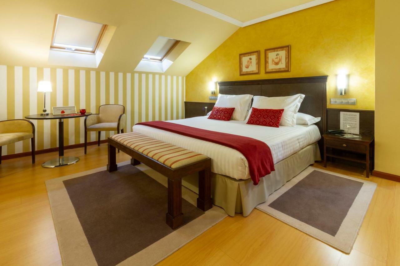 Hotel MIRAVALLE Promocion SUITES EL MEJOR PLAN POSIBLE Ourense Exterior foto