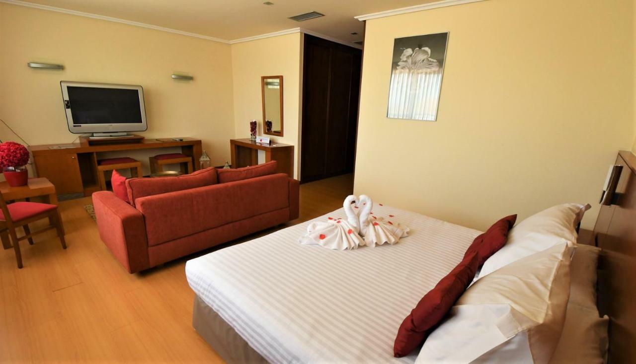 Hotel MIRAVALLE Promocion SUITES EL MEJOR PLAN POSIBLE Ourense Exterior foto