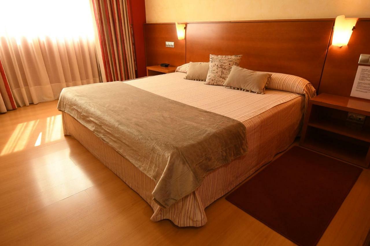 Hotel MIRAVALLE Promocion SUITES EL MEJOR PLAN POSIBLE Ourense Exterior foto